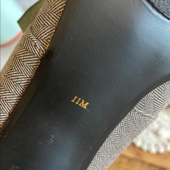 Ann Marino Gray and taupe Heels with Elegant Bow - Picture 7 of 10